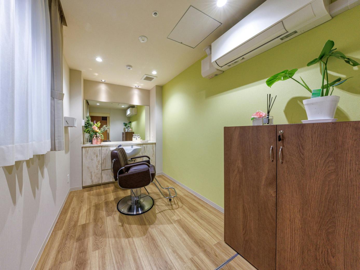 プレザンメゾン篠崎 理美容室