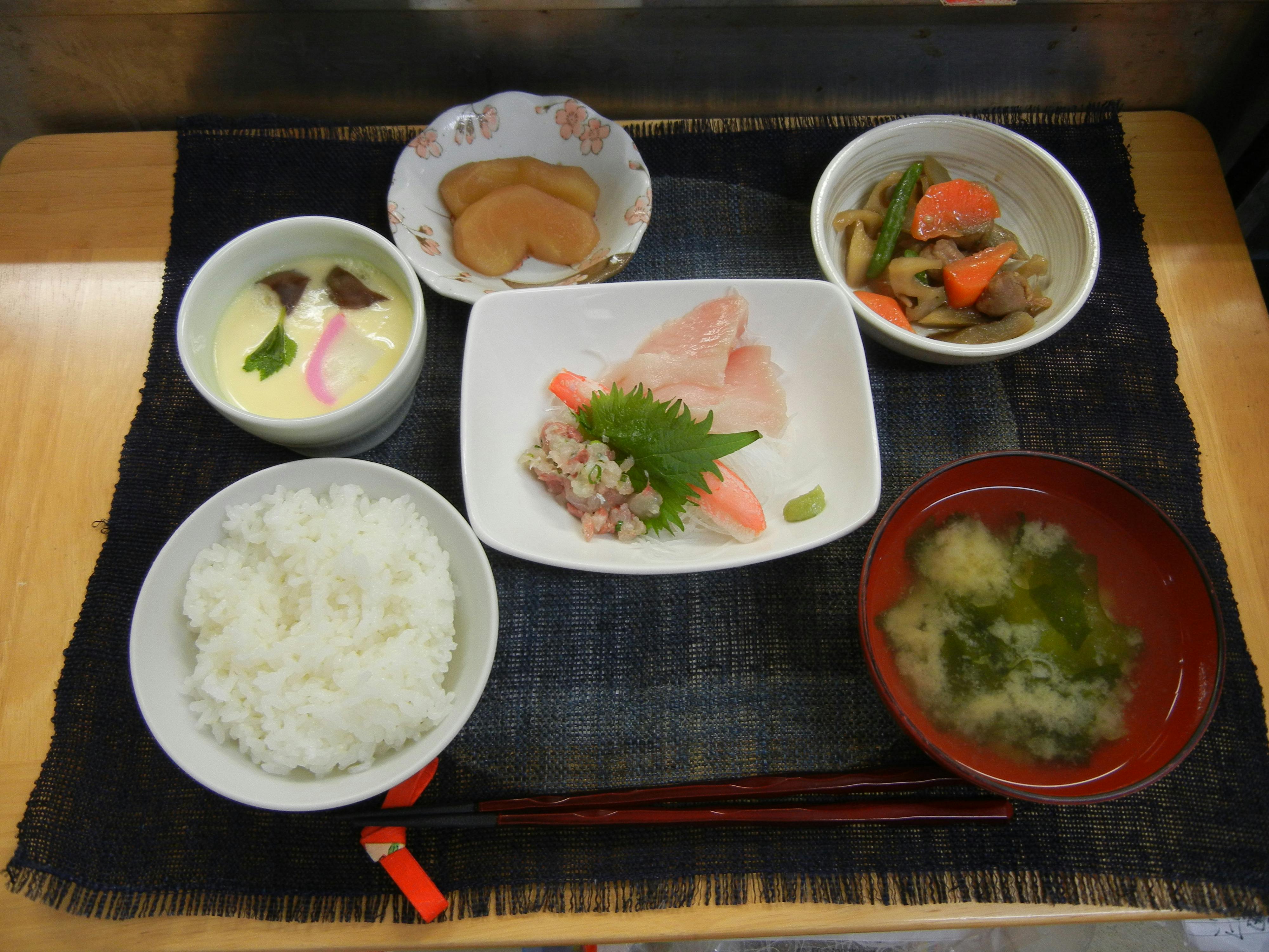 サービス付高齢者向け賃貸住宅パレ・ロワイヤル 夕食