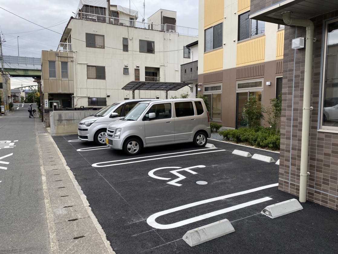 そうごうケアホーム観月橋 駐車場