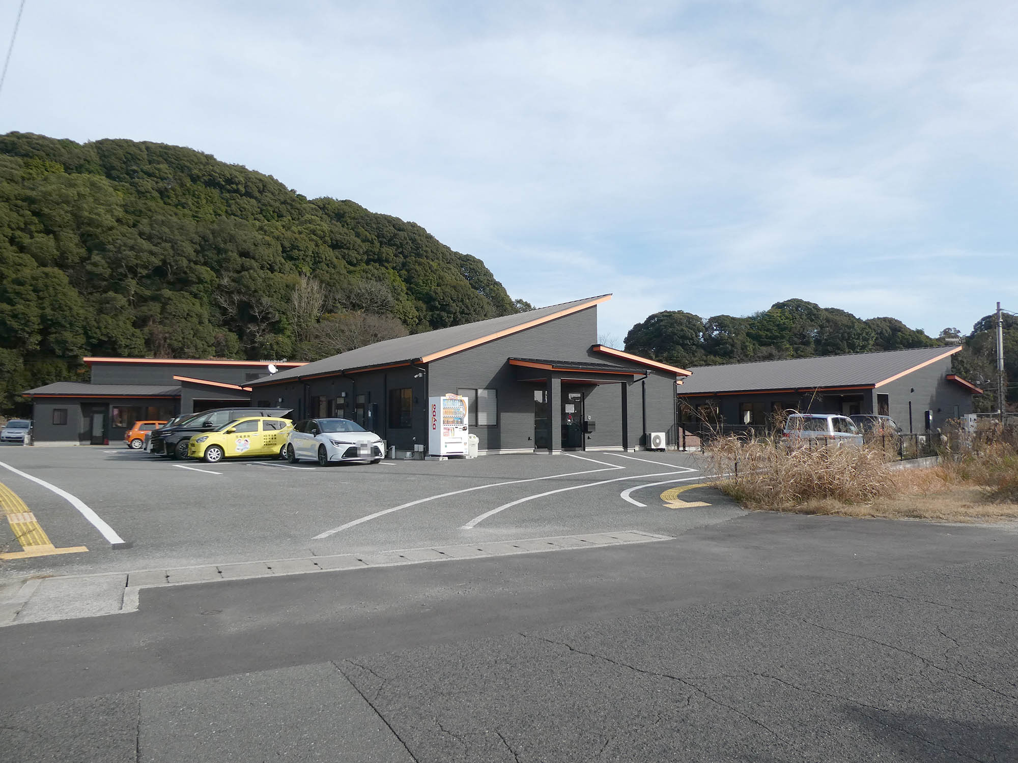 ローシャルリビング飯塚 外観