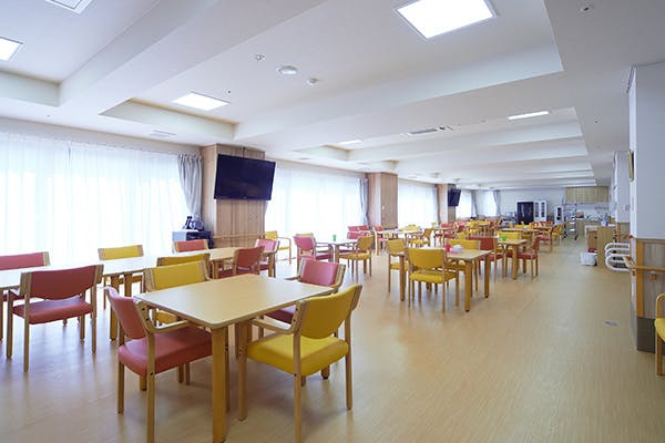 スーパー・コート京・西京極 食堂