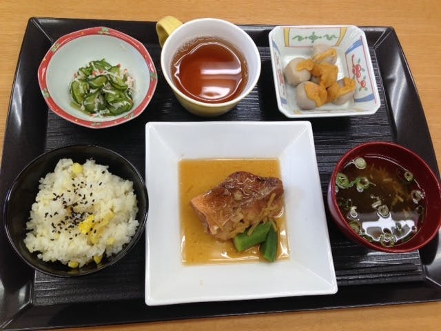サンケアホーム神戸三宮 食事例