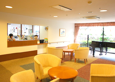 アイムス蓮根 エントランスホール