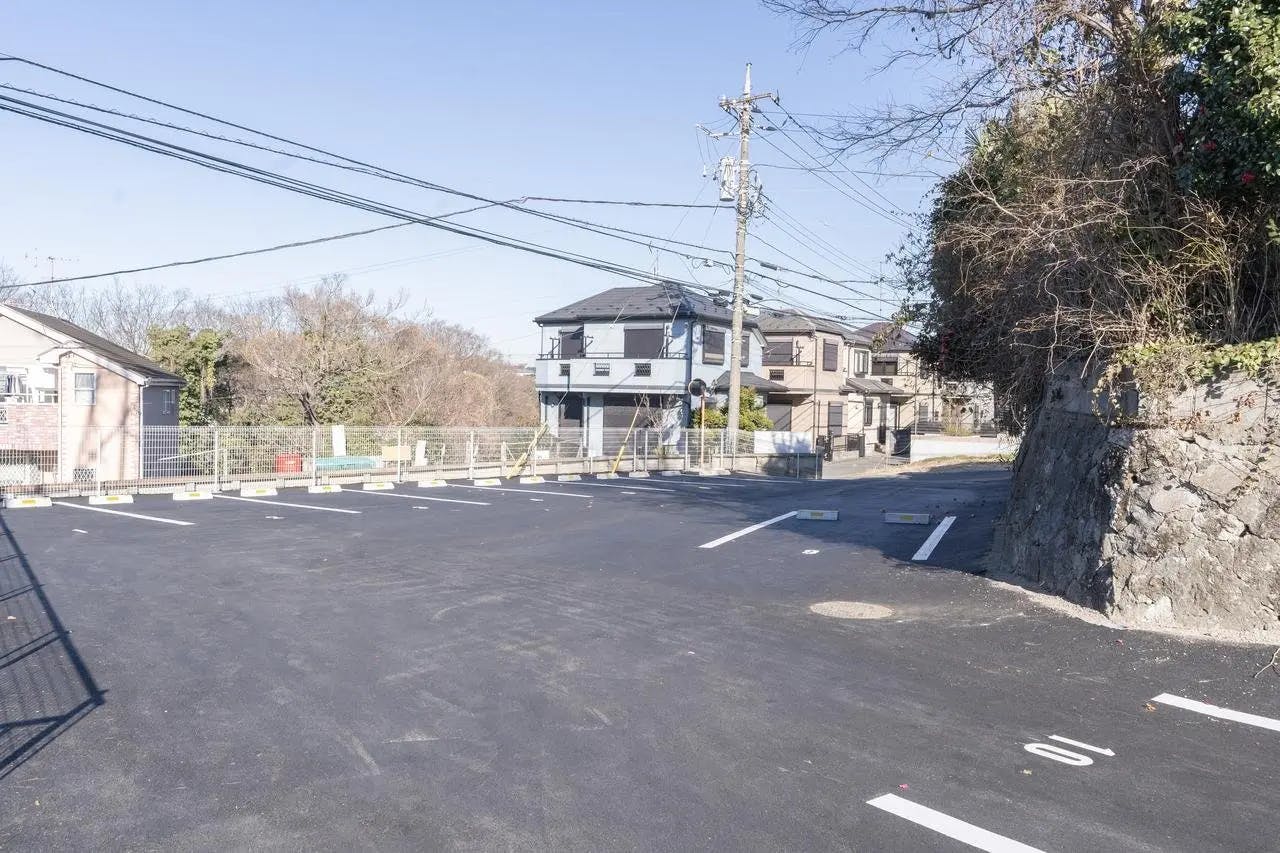 イリーゼ戸塚 駐車場