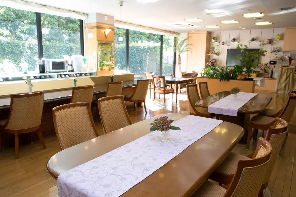 シルバーシティ武蔵野 ラウンジ