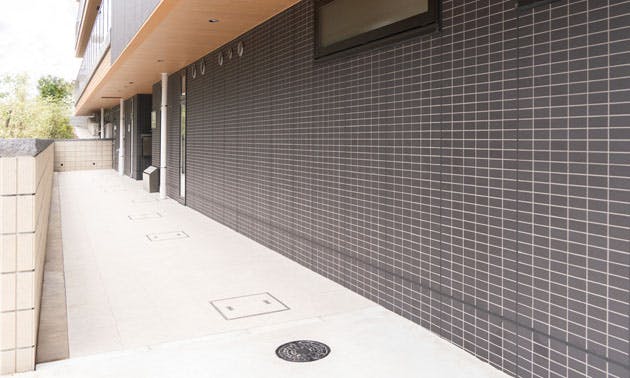 リアンレーヴ三ツ池公園 エントランスアプローチ