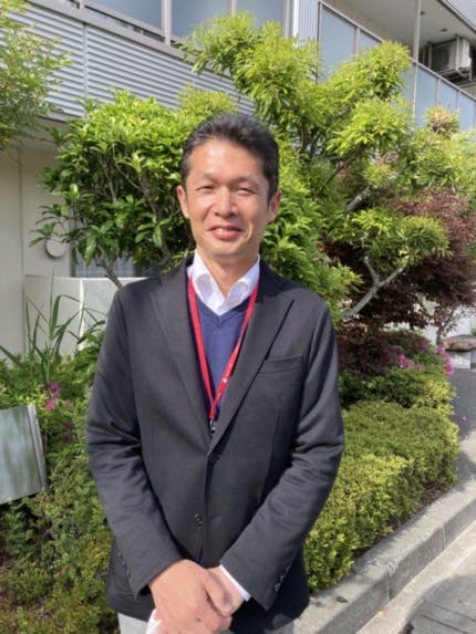 そんぽの家 守口南 ホーム長衣川　裕二