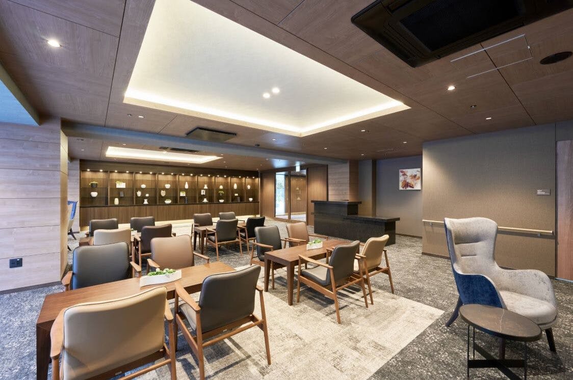 アズハイム国立 ラウンジ