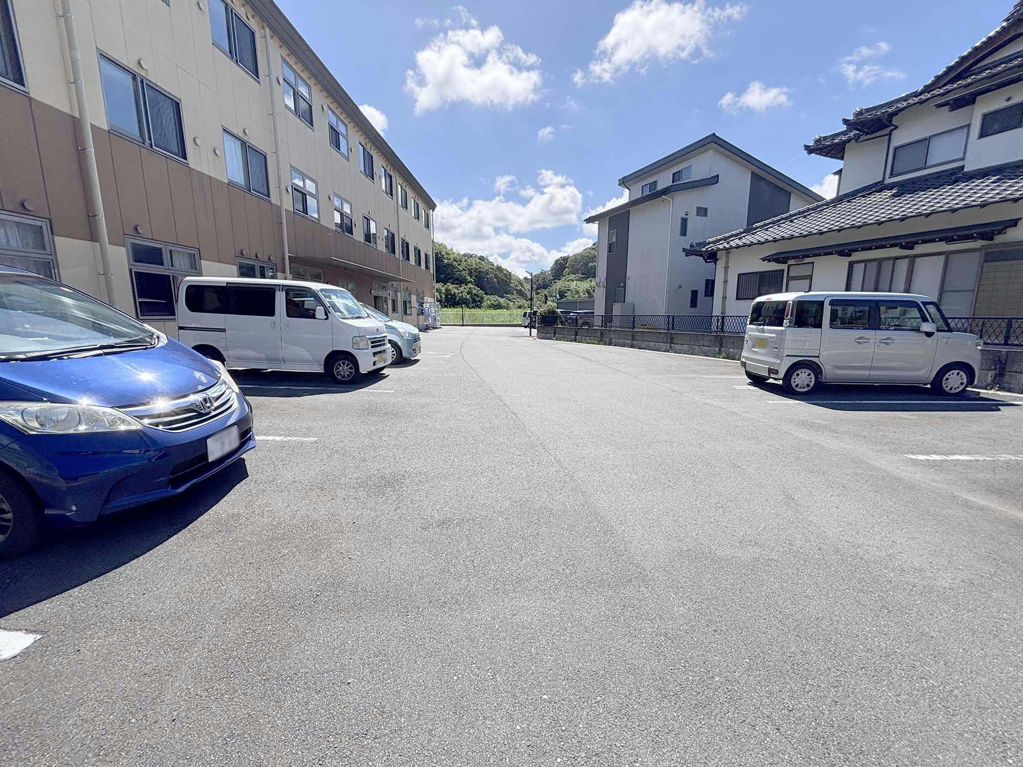 ふるさとホーム菊川 駐車場
