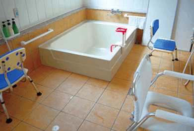 住宅型有料老人ホーム ぱらだいす 浴室