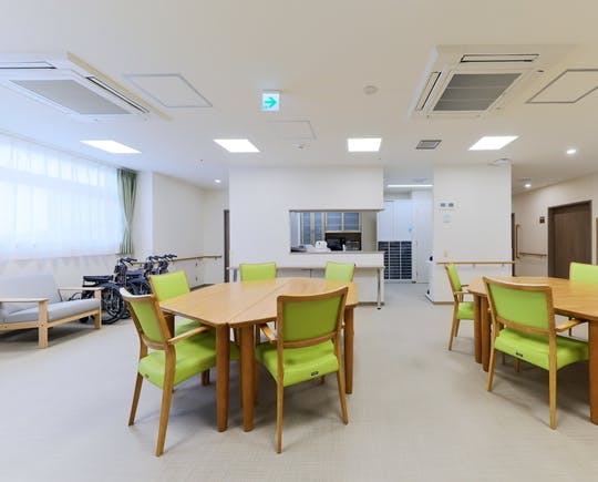 たのしい家 墨染 食堂