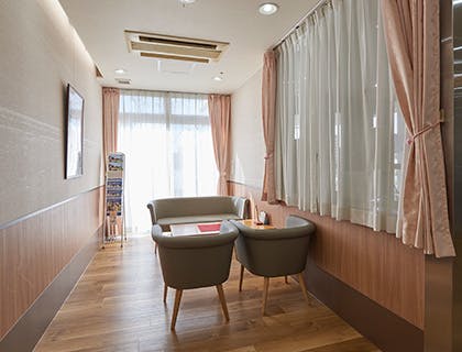 スーパー・コート茨木彩都 応接コーナー