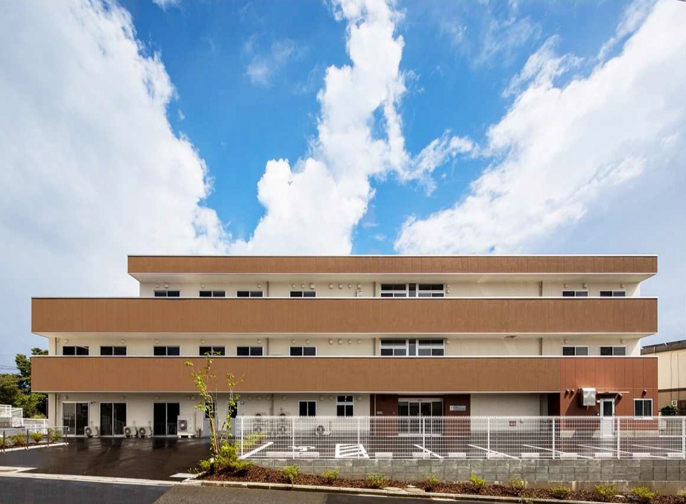 ホームステーション瀬谷 外観