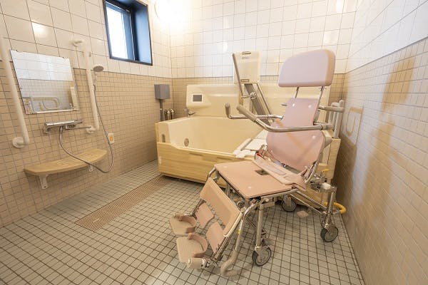 ニチイホーム南大井 浴室