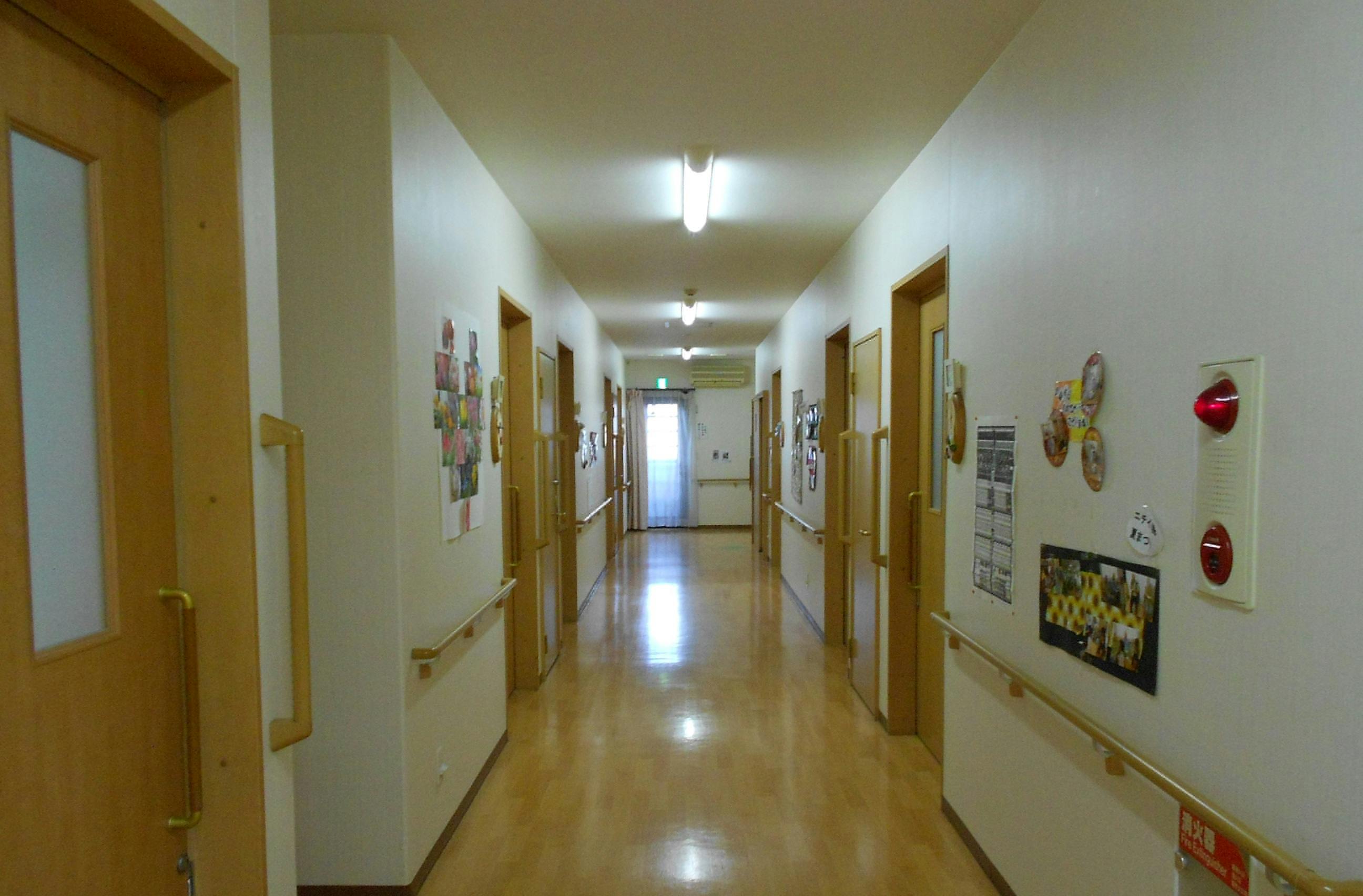 ニチイケアセンター鍋島 廊下