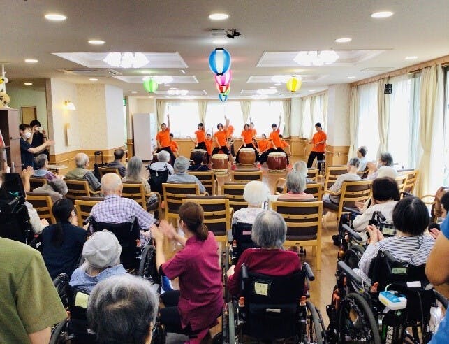 そんぽの家 調布多摩川 演奏会