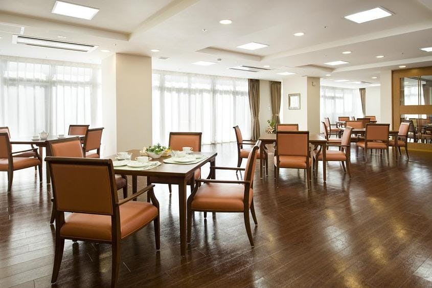 メディカル・リハビリホームグランダ神戸東灘 1F ダイニングルーム兼機能訓練室