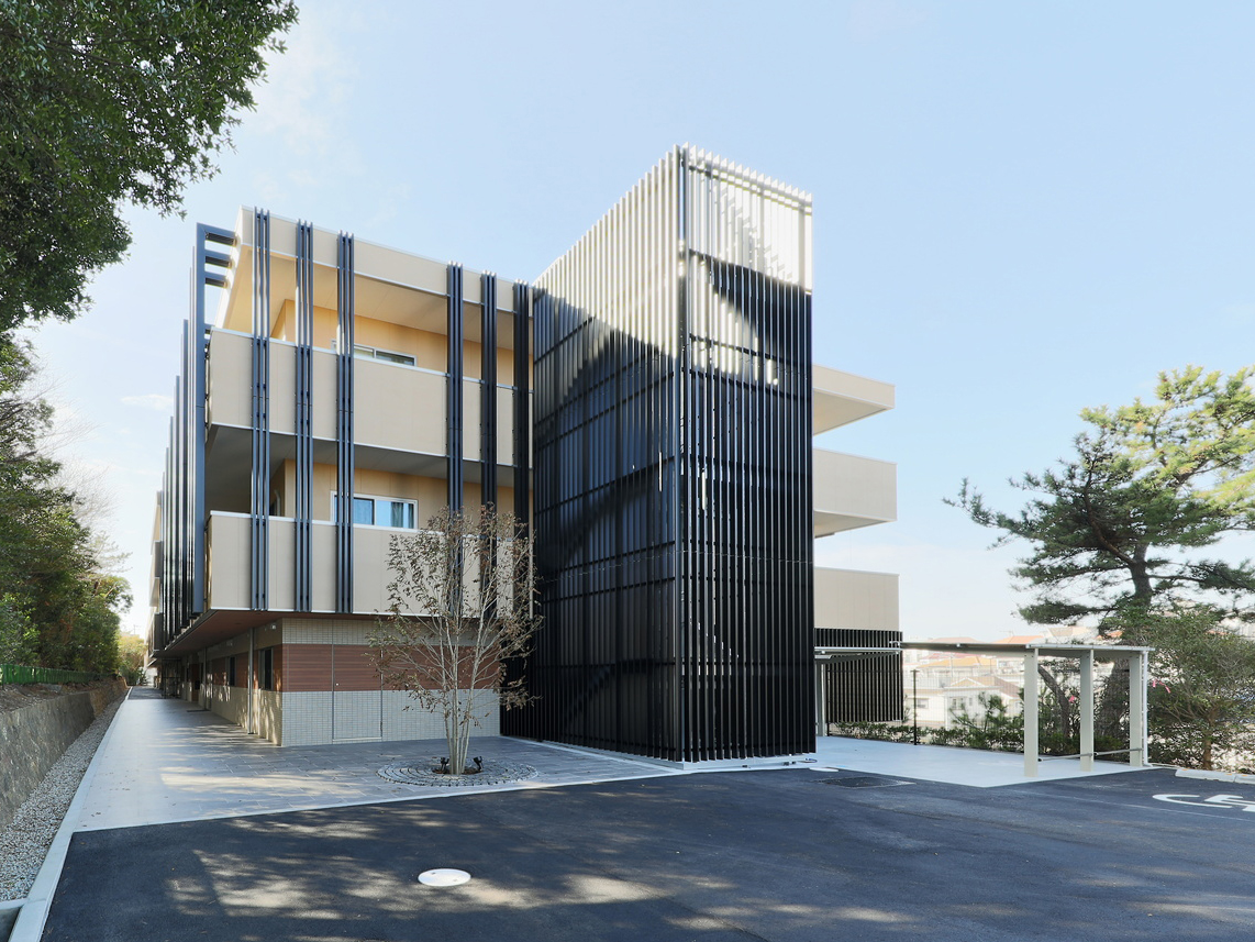 プレザンメゾン神戸ジェームス山 外観