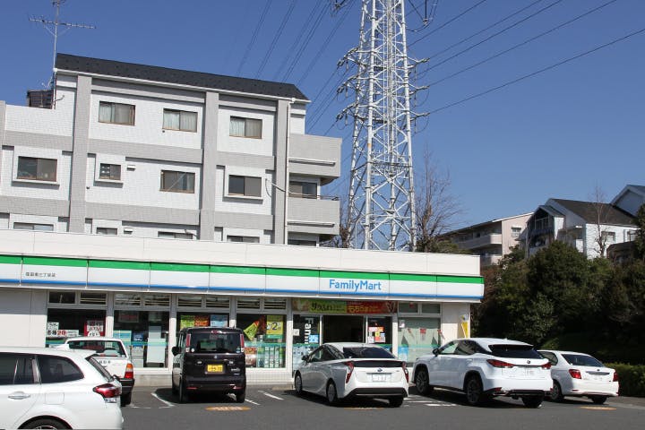 ヒュッテ荏田南 コンビニエンスストア