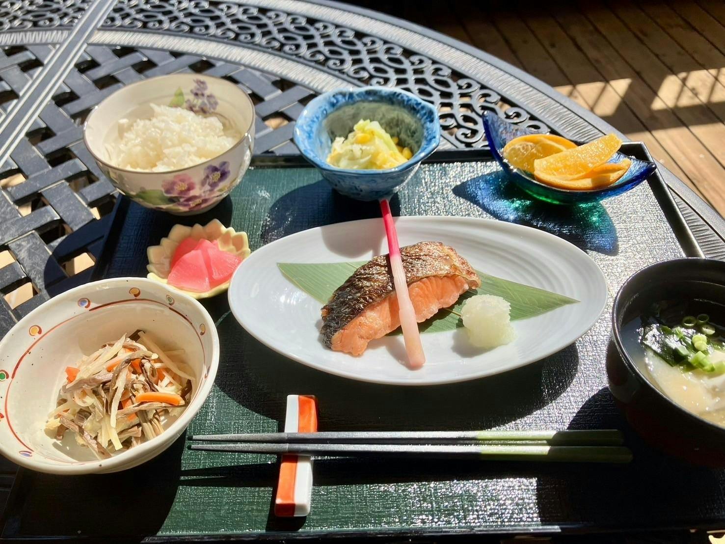 ロングライフ・クイーンズ塩屋 昼食