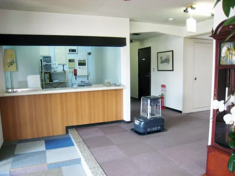 高齢者住宅グループハウスやまぼうし 玄関ホール