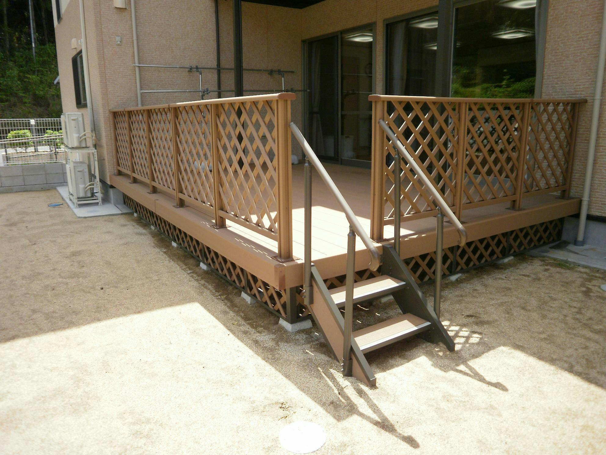 ニチイケアセンター龍神 ウッドデッキ