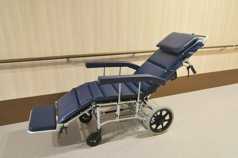 スマイルナーシング名城 車いす1