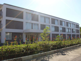 ベストライフ草加 外観