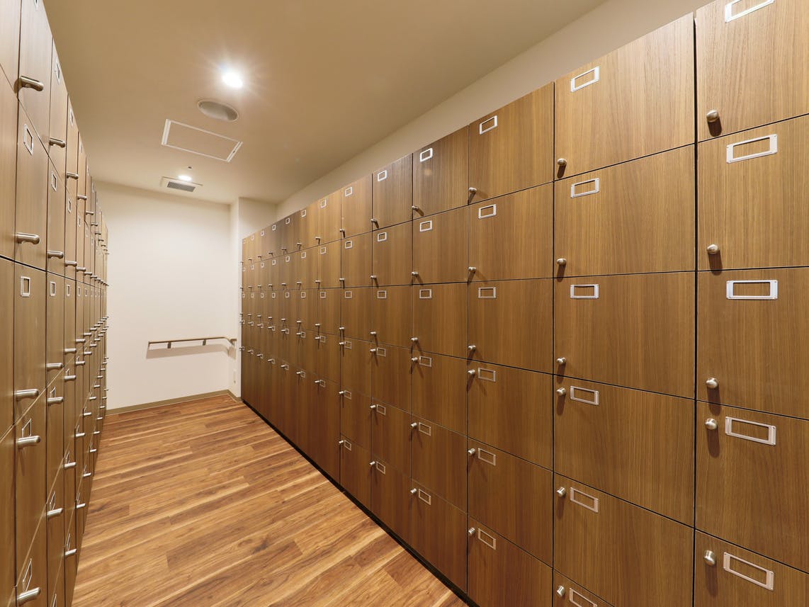 プレザンメゾン神戸ジェームス山 下足箱