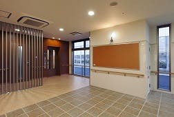そんぽの家Ｓ枚方公園 エントランス