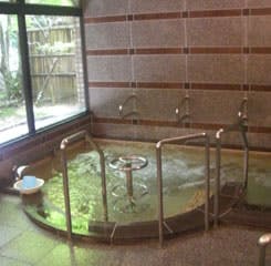 ケアハウス長等の里 大浴場