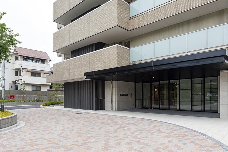 チャーム西宮上ヶ原 玄関