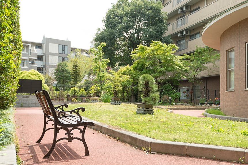 SOMPOケアラヴィーレふじみ野 庭園