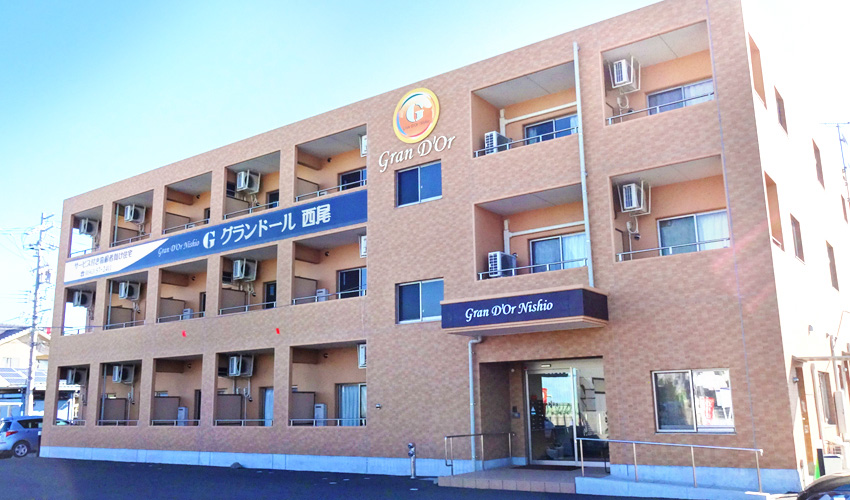 グランドール西尾 外観