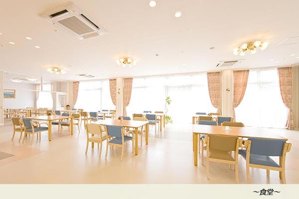 ローズガーデン葛原東 食堂