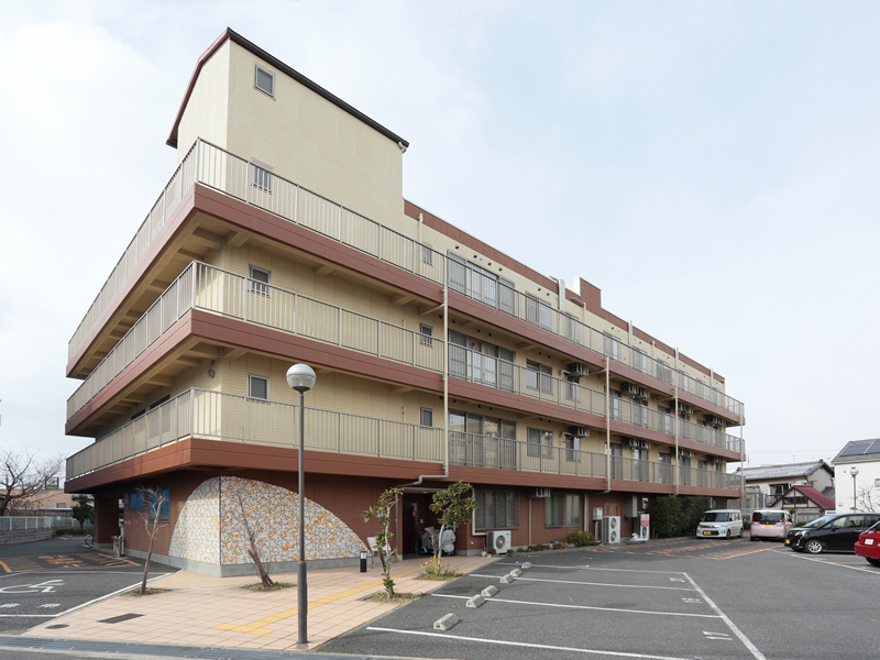 介護付有料老人ホームプレザンメゾン箕面 外観