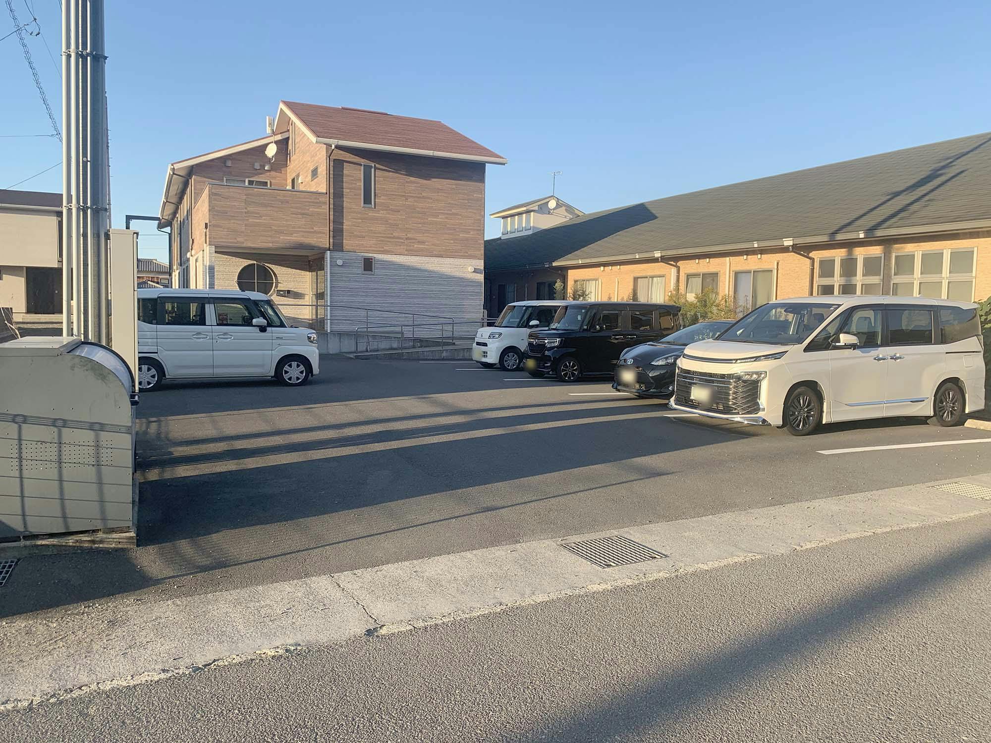 グループホームあすなろ 駐車場
