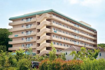 ツクイ・サンシャイン町田東館 外観