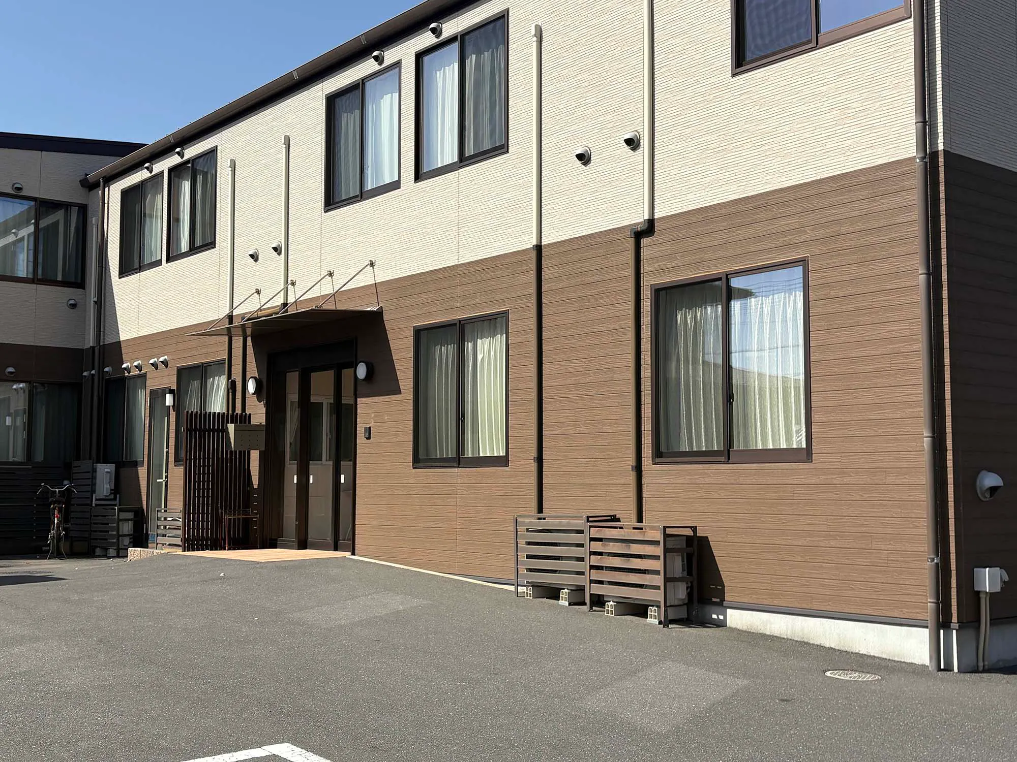 ザ・ウィングホーム弐番館 入口