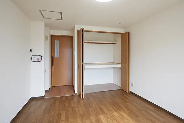 スーパー・コート南花屋敷 居室