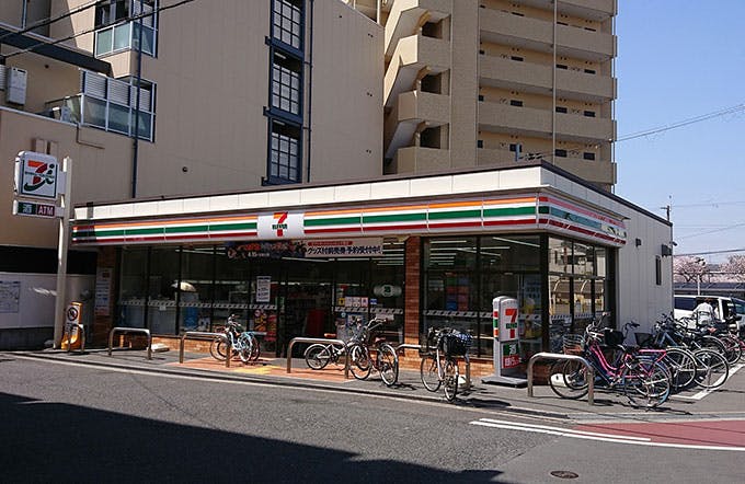 スイートガーデン東大阪 セブンイレブン