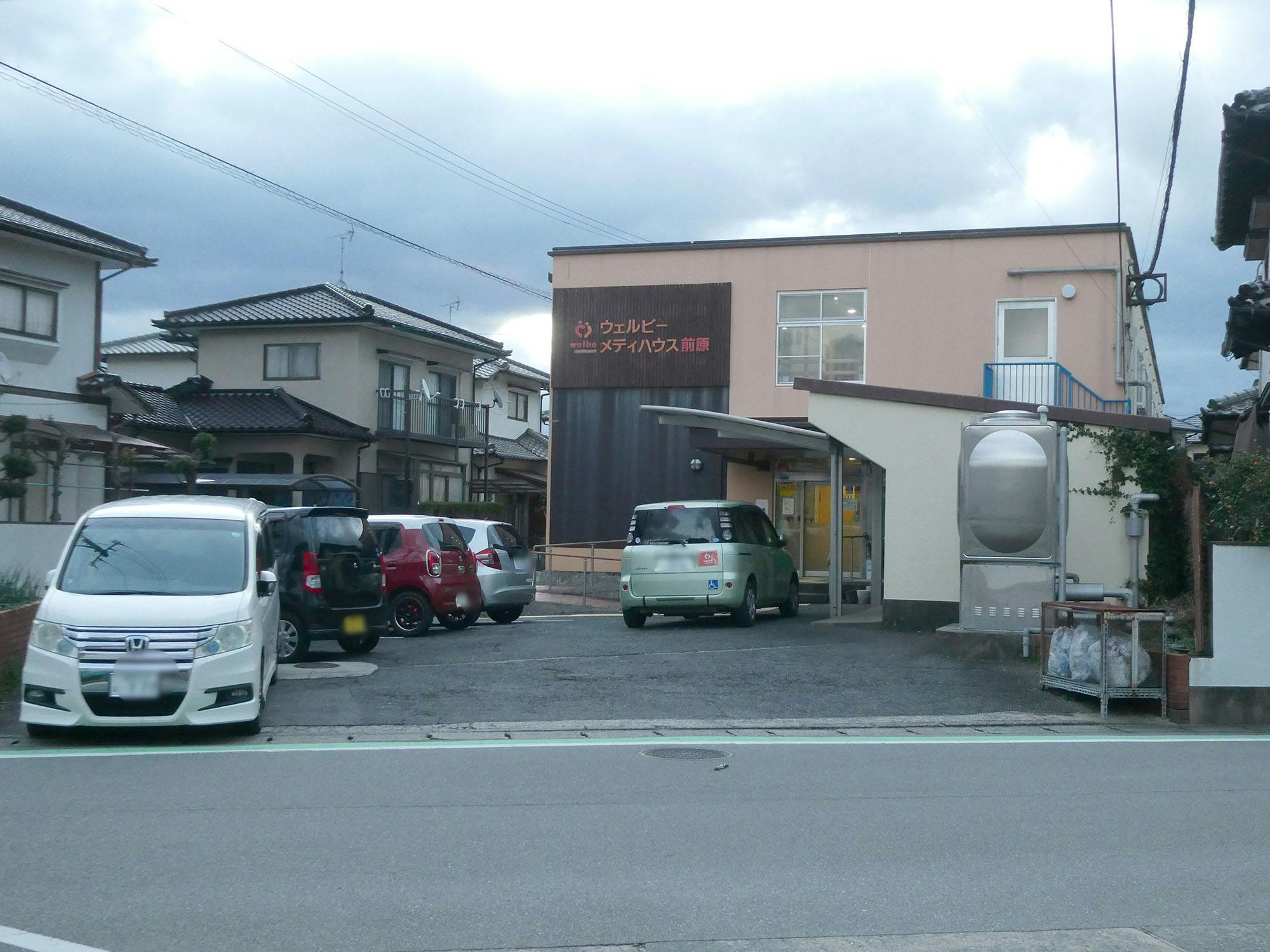ウェルビーメディハウス前原 駐車場