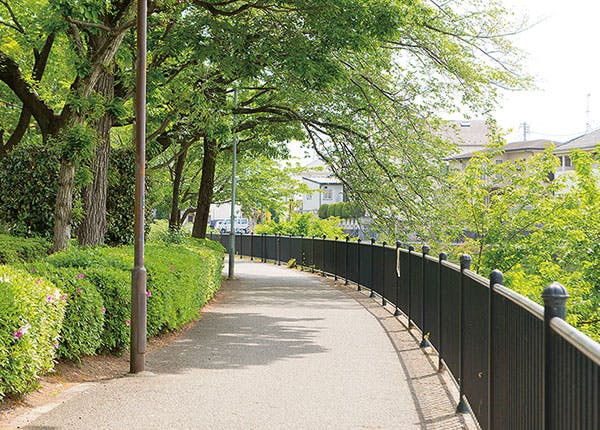 ウエリスオリーブ成城学園前ケアレジデンス 野川緑道