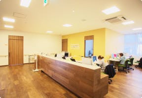 カーサプラチナ大和 フロント
