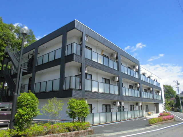 そんぽの家 福生公園 外観