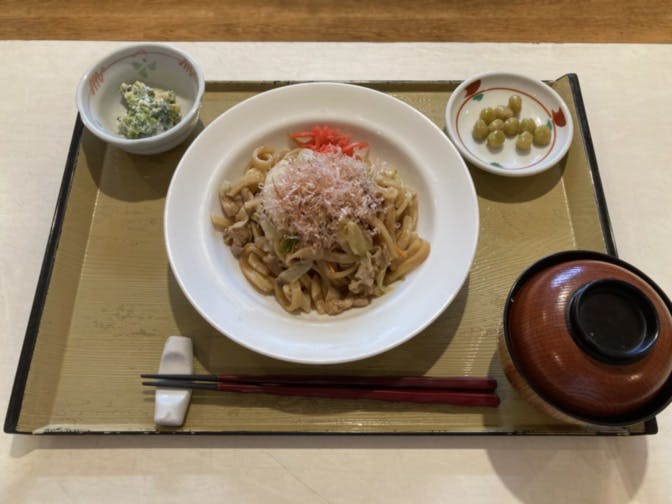 SOMPOケア ラヴィーレ錦糸町 焼うどん