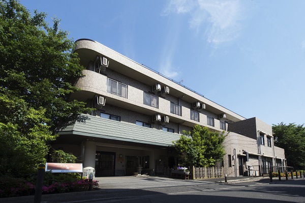 ニチイホーム 三鷹 外観