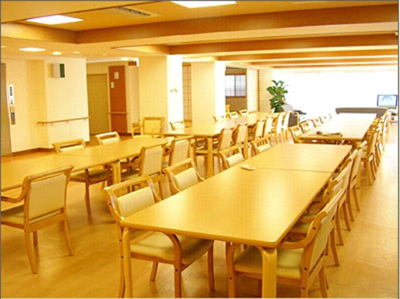 エスペラル城東 食堂