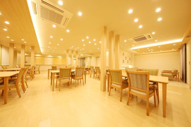 グランドマスト八幡山 食堂