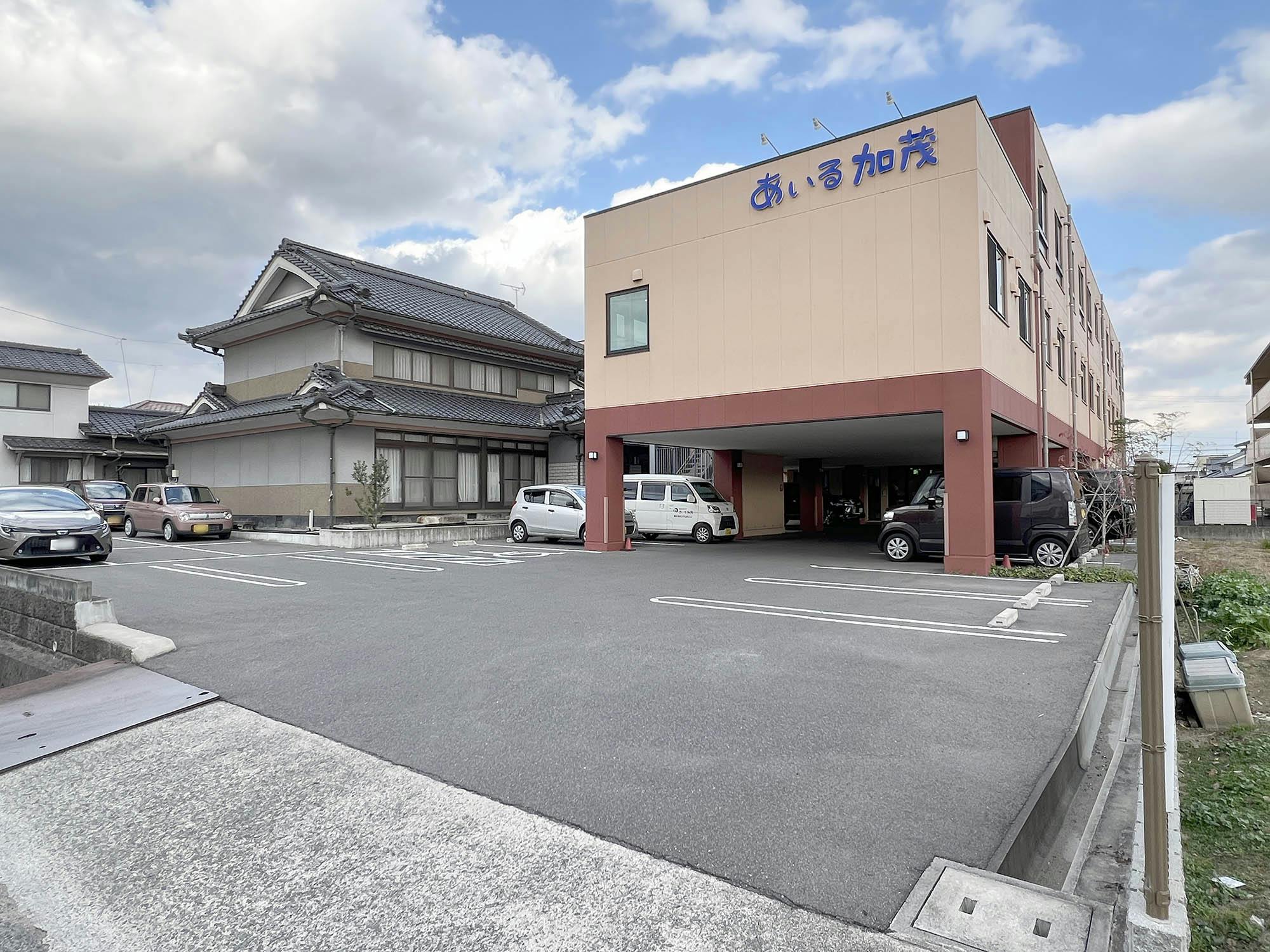 サービス付き高齢者向け住宅あいる加茂 駐車場